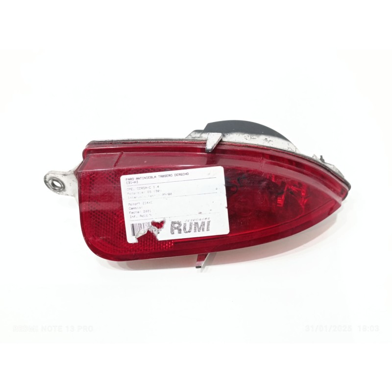 Recambio de faro antiniebla trasero derecho para opel corsa c club referencia OEM IAM 13118662  