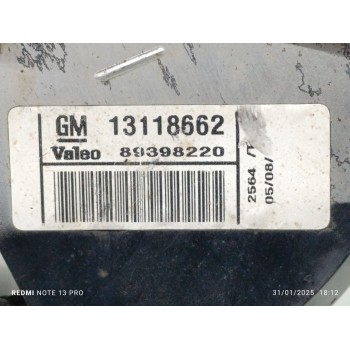 Recambio de faro antiniebla trasero derecho para opel corsa c club referencia OEM IAM 13118662  