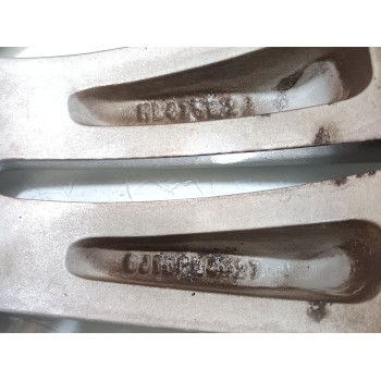 Recambio de llanta para citroën c-elysée exclusive referencia OEM IAM 9677100677  