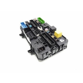 Recambio de caja reles / fusibles para opel astra gtc cosmo referencia OEM IAM 13206762  
