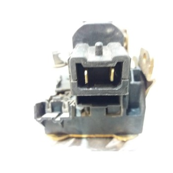 Recambio de cerradura puerta delantera derecha para renault kangoo (f/kc0) authentique oasis referencia OEM IAM   