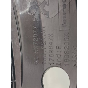 Recambio de rejilla delantera para peugeot 2008 (--.2013) gt line referencia OEM IAM 9815372877  