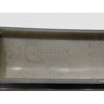 Recambio de rejilla delantera para peugeot 2008 (--.2013) gt line referencia OEM IAM 9815372577  