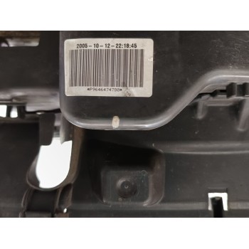 Recambio de electroventilador para peugeot 407 premium referencia OEM IAM 9646474780  