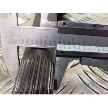 Recambio de transmision delantera derecha para mitsubishi montero (l040) 2500 td (2-ptas.) referencia OEM IAM   