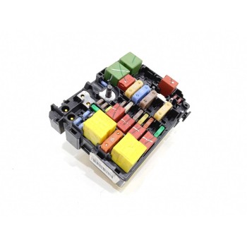 Recambio de caja reles / fusibles para peugeot 2008 (--.2013) gt line referencia OEM IAM 9804848480  