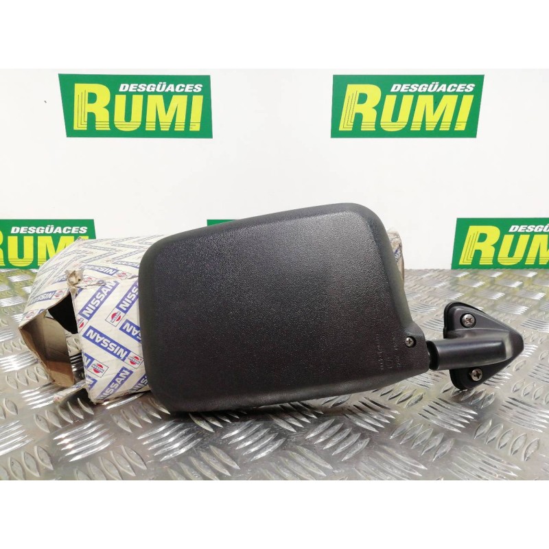 Recambio de retrovisor izquierdo para nissan vanette (c 220) referencia OEM IAM 96302Y9501  