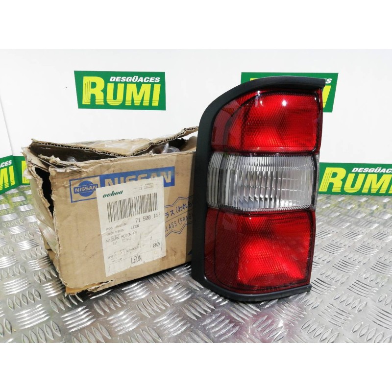 Recambio de piloto trasero izquierdo para nissan patrol gr (y61) referencia OEM IAM 26559VB500  