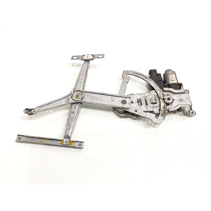 Recambio de elevalunas delantero izquierdo para opel corsa c club referencia OEM IAM 09113363  