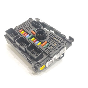 Recambio de caja reles / fusibles para citroën c4 berlina collection referencia OEM IAM 9656086380  