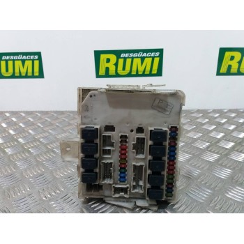 Recambio de caja reles / fusibles para nissan navara pick-up (d40m) doble cab se 4x2 referencia OEM IAM 284B6EB30B  