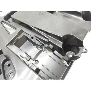 Recambio de soporte paragolpes trasero para bmw serie x3 (g01) xdrive20d xline referencia OEM IAM 51127400668 7400668 77382810