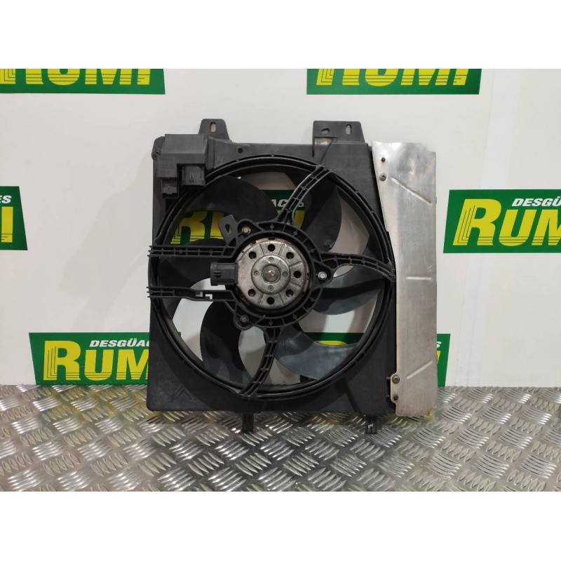 Recambio de electroventilador para peugeot 207 1.4 hdi referencia OEM IAM 965380408001 98372A01 5020448 GMV8120A7