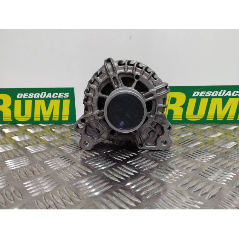 Recambio de alternador para volkswagen golf vii lim. (bq1) comfortline referencia OEM IAM 04E903015 2715542C 418000896 TG12C280