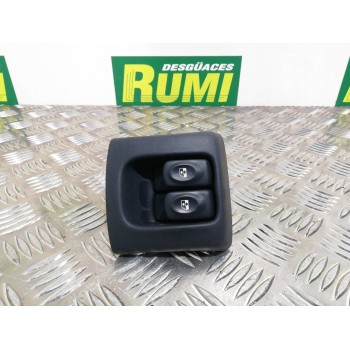 Recambio de mando elevalunas trasero izquierdo para renault megane i fase 2 classic (la..) 1.6 16v authentique referencia OEM IA