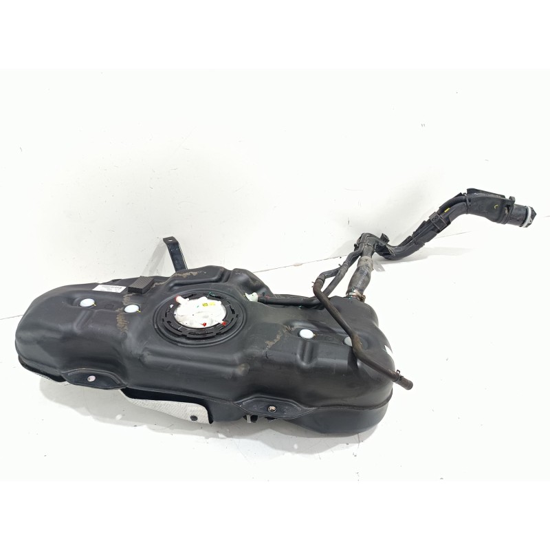 Recambio de deposito combustible para hyundai i20 (bc3) klass referencia OEM IAM 31161Q0000  