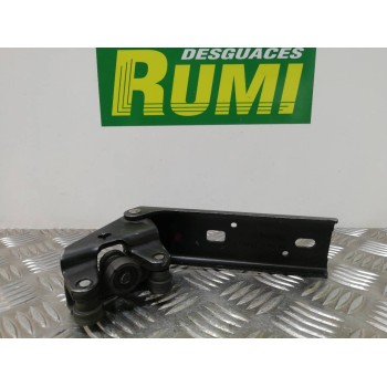Recambio de soporte / guia puerta corredera para opel vivaro furgón 2.7t corto referencia OEM IAM 312372E 65715 