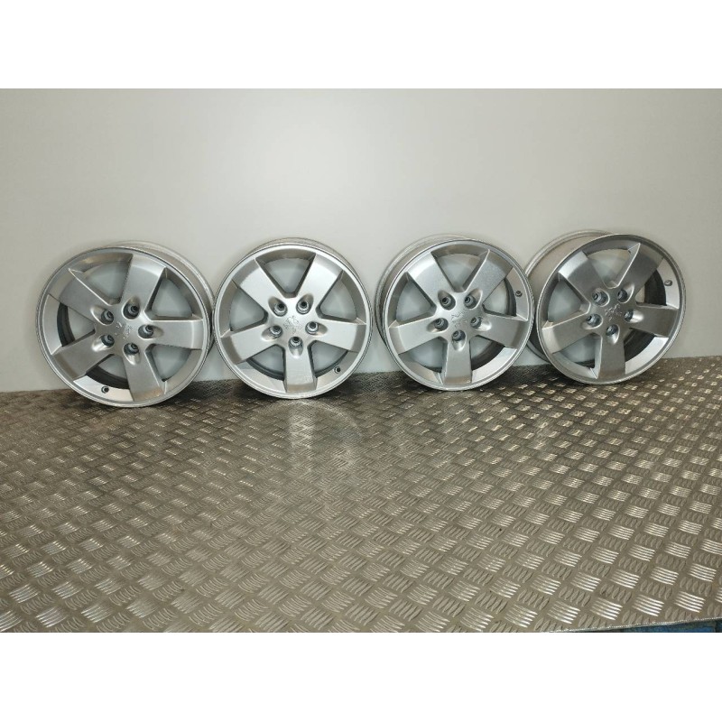 Recambio de juego llantas para peugeot 407 st confort referencia OEM IAM 9661506780 6,5JX16 CH5 44 