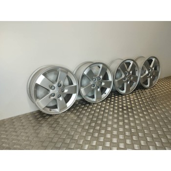 Recambio de juego llantas para peugeot 407 st confort referencia OEM IAM 9661506780 6,5JX16 CH5 44 