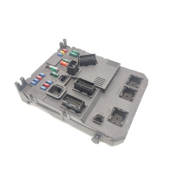 Recambio de caja reles / fusibles para peugeot 206 berlina e-music referencia OEM IAM   