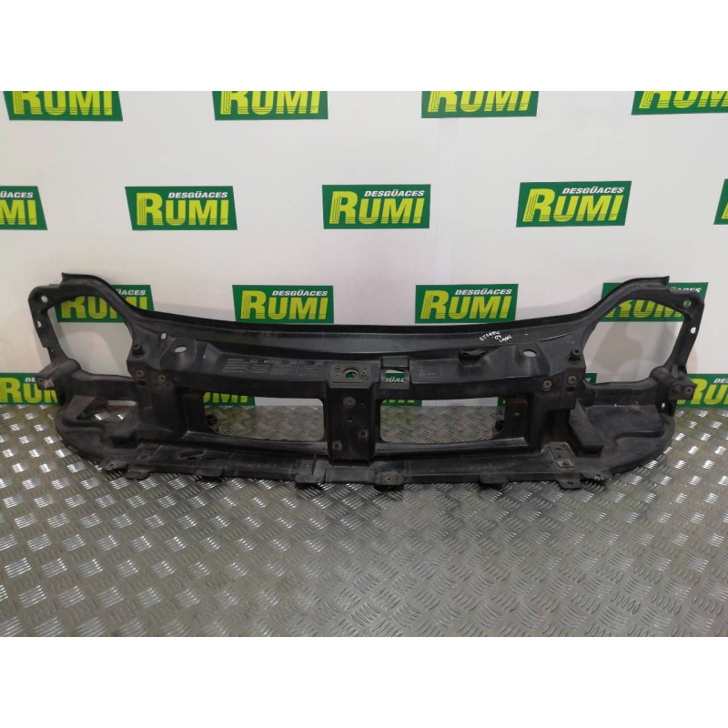 Recambio de panel frontal para renault trafic combi (ab 4.01) 1.9 diesel referencia OEM IAM 8200143340 91167937 