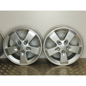 Recambio de juego llantas para peugeot 407 st confort referencia OEM IAM 9661506780 6,5JX16 CH5 44 