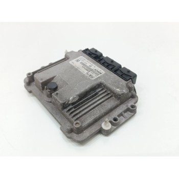 Recambio de centralita motor uce para ford focus berlina (cap) trend referencia OEM IAM 0281011701  