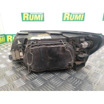 Recambio de faro derecho para volvo s40 berlina 1.6 momentum referencia OEM IAM 30698874 0301198202 