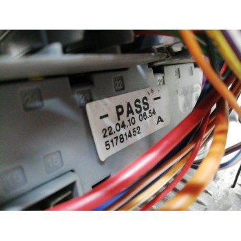 Recambio de caja reles / fusibles para fiat 500 cabrio (150) bydiesel referencia OEM IAM 51781452A 51781452 