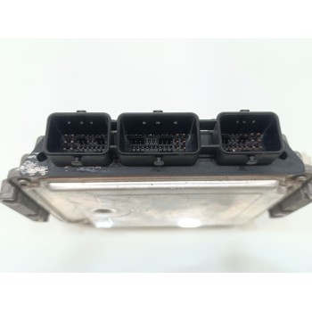 Recambio de centralita motor uce para ford focus berlina (cap) trend referencia OEM IAM 0281011701  