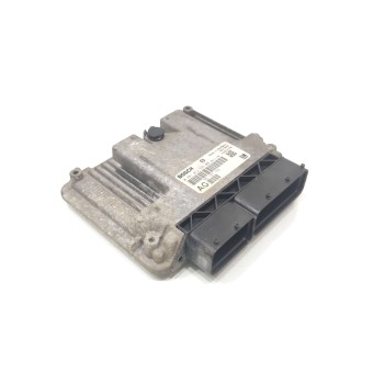 Recambio de centralita motor uce para opel vectra c berlina cosmo referencia OEM IAM 0281012533  