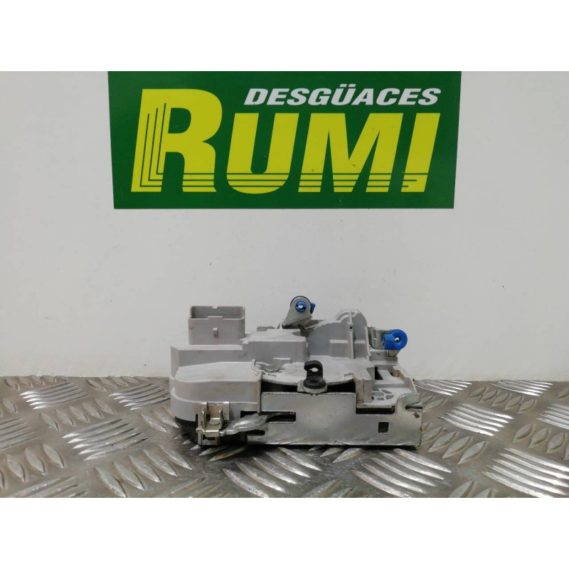 Recambio de cerradura puerta delantera derecha para citroën berlingo 1.9 600 d niveau a. furg. referencia OEM IAM   
