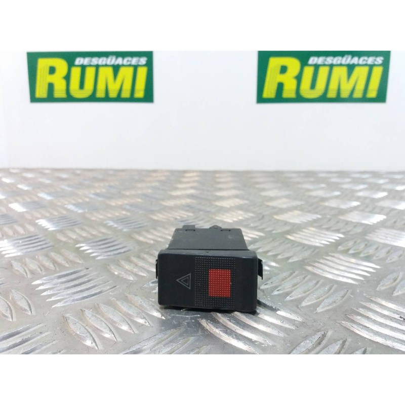 Recambio de warning para audi 80 avant básico berlina referencia OEM IAM 4A0941509  