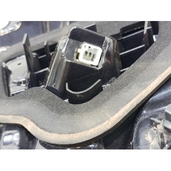 Recambio de piloto trasero derecho interior para toyota rav 4 advance hybrid referencia OEM IAM 8158042031  