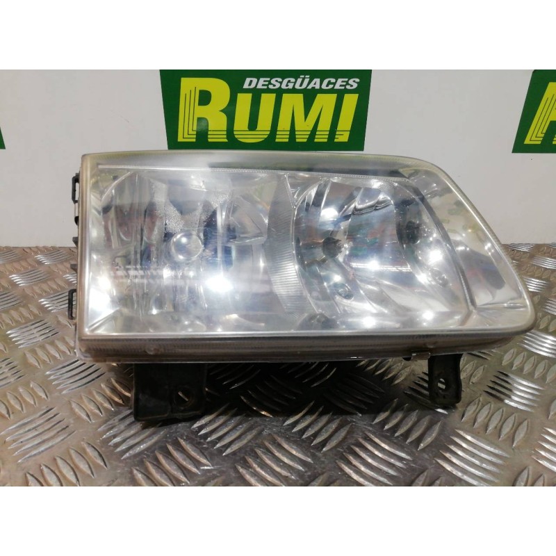 Recambio de faro derecho para volkswagen polo berlina (6n2) trendline referencia OEM IAM 96383200  