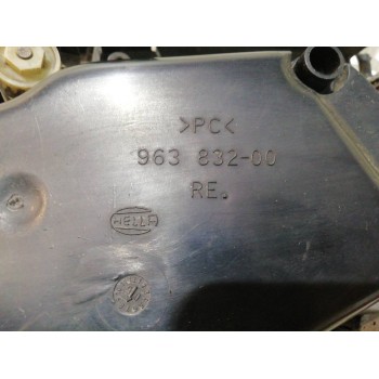 Recambio de faro derecho para volkswagen polo berlina (6n2) trendline referencia OEM IAM 96383200  