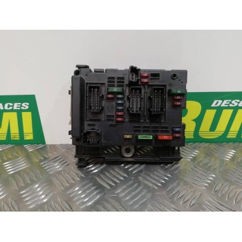 Recambio de caja reles / fusibles para peugeot 206 berlina 1.4 hdi referencia OEM IAM 9650664180 32411297 