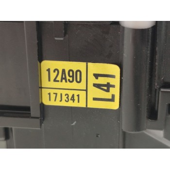 Recambio de mando limpia para toyota rav 4 advance hybrid referencia OEM IAM 12A9017J341  