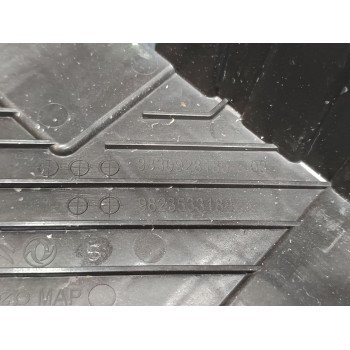 Recambio de soporte bateria para opel corsa f e gs referencia OEM IAM 9830928180  