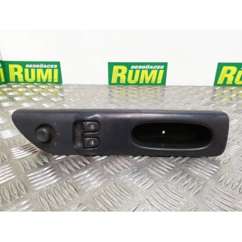 Recambio de mando elevalunas delantero izquierdo para renault laguna (b56) 1.6 16v rt referencia OEM IAM 7701699597  