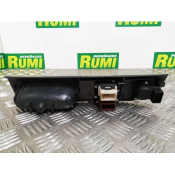 Recambio de mando elevalunas delantero izquierdo para renault laguna (b56) 1.6 16v rt referencia OEM IAM 7701699597  