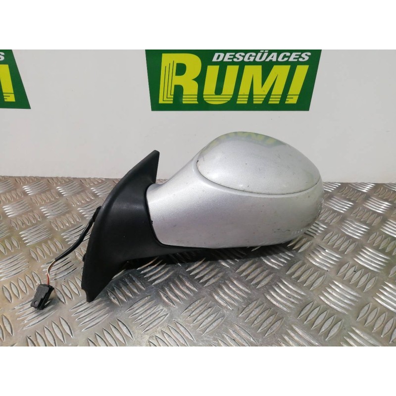 Recambio de retrovisor izquierdo para citroën c3 1.4 hdi 16v sx referencia OEM IAM 011019  