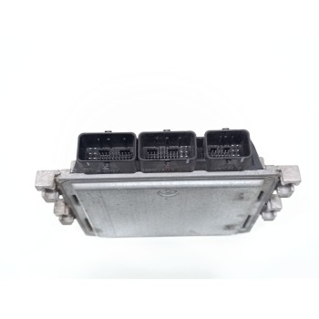 Recambio de centralita motor uce para renault scenic ii privilege referencia OEM IAM 8200804775  