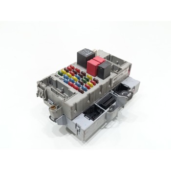 Recambio de caja reles / fusibles para fiat punto berlina (188) 1.2 8v referencia OEM IAM 46817785NPL 406626 
