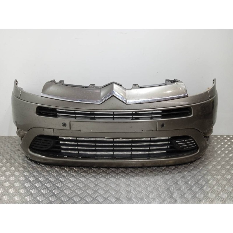 Recambio de paragolpes delantero para citroën c4 grand picasso referencia OEM IAM 9654196177  