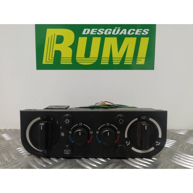 Recambio de mando calefaccion / aire acondicionado para bmw serie 3 berlina (e36) 318i referencia OEM IAM E366411 1387340 138734