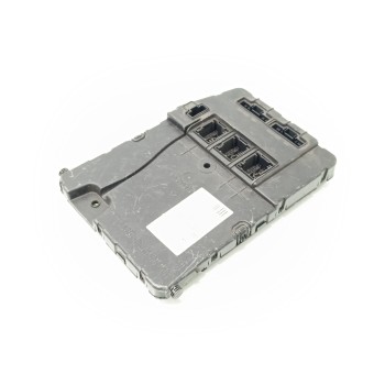 Recambio de modulo electronico para renault megane ii berlina 5p confort dynamique referencia OEM IAM 8200305575  