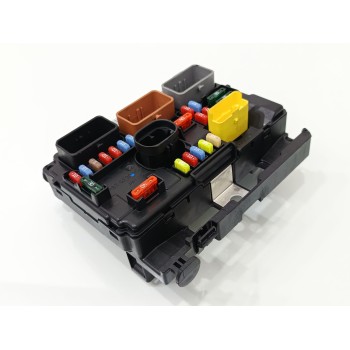 Recambio de caja reles / fusibles para citroën jumper grossraumkasten 33 l2h2 bluehdi 130 referencia OEM IAM 9667199780  