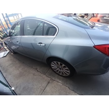 opel insignia berlina del año 2010