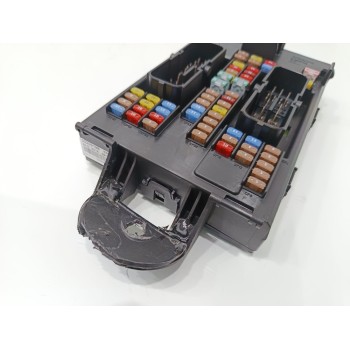 Recambio de caja reles / fusibles para volvo xc60 momentum awd referencia OEM IAM 32209198  